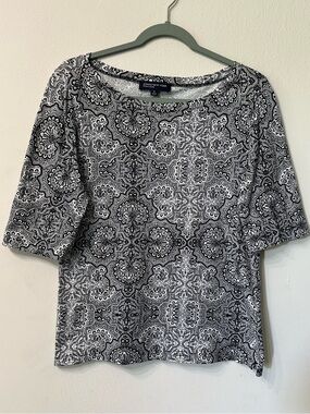 Jones New York Signature Black White Paisley Medallion Boat Neck Top M